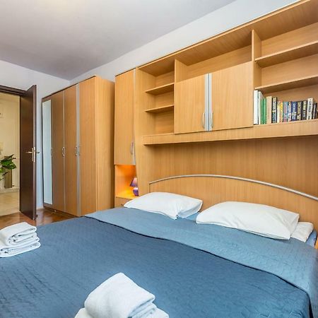 Apartment Lucky 1 Rijeka Eksteriør billede