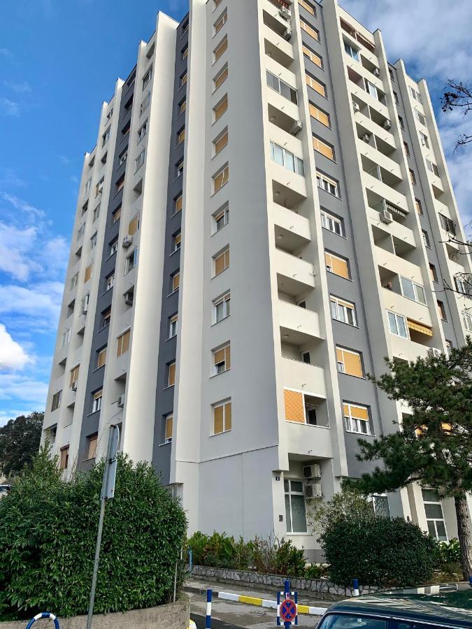 Apartment Lucky 1 Rijeka Eksteriør billede
