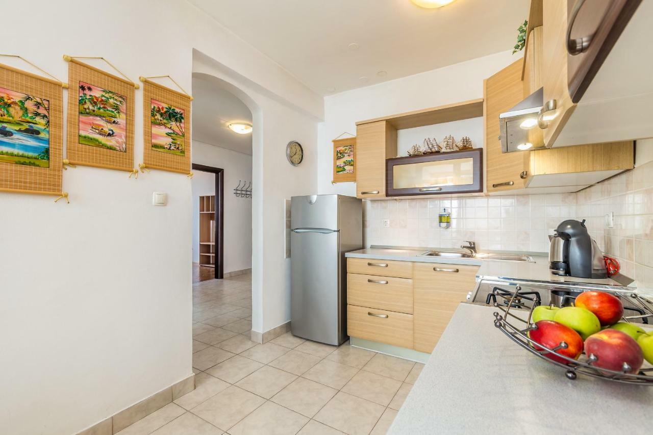 Apartment Lucky 1 Rijeka Eksteriør billede