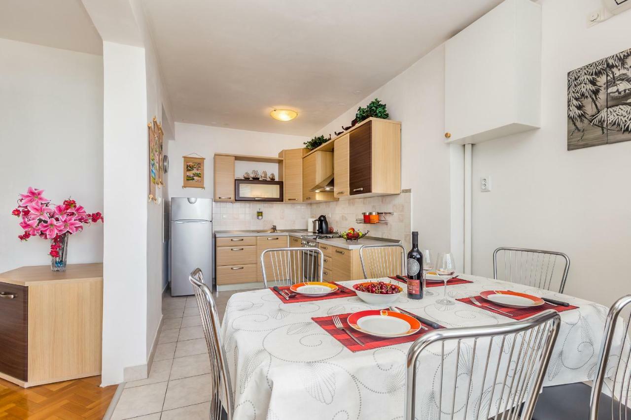 Apartment Lucky 1 Rijeka Eksteriør billede